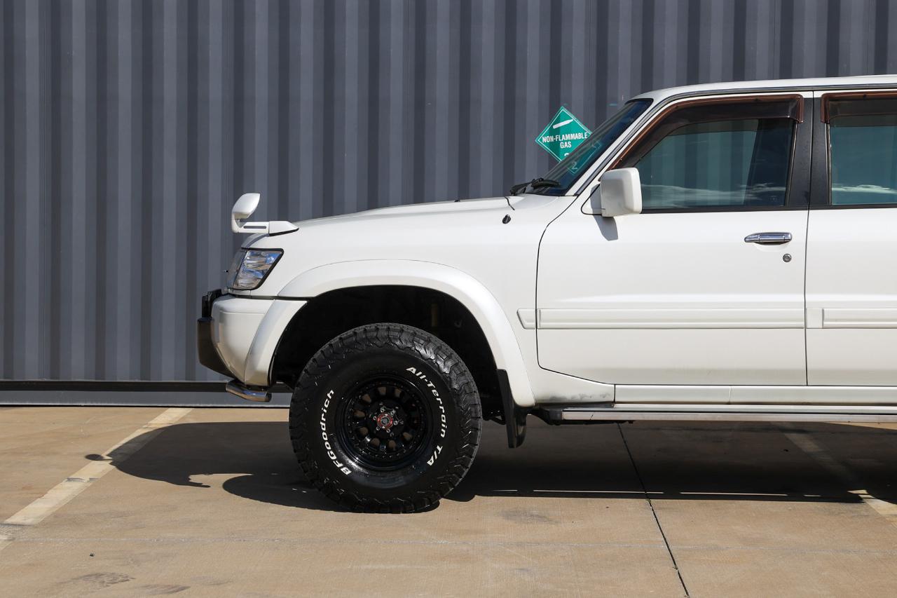 Nissan Safari  1998