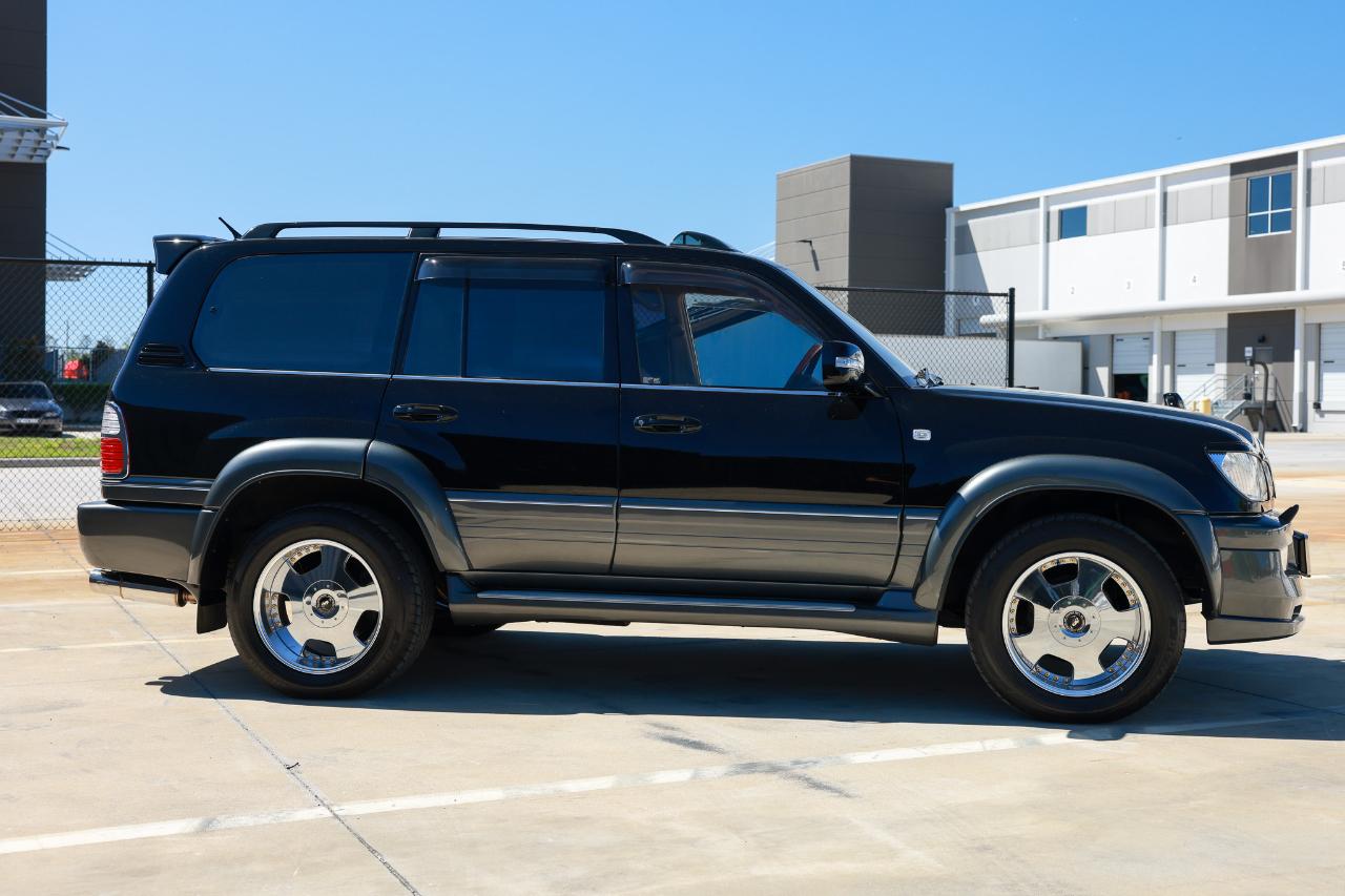 Toyota Land Cruiser  1999