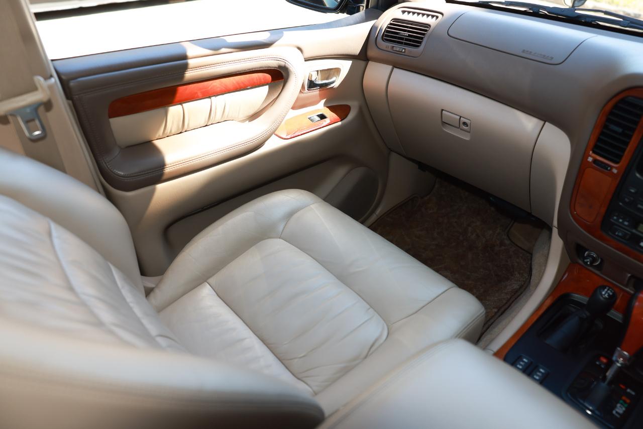 Toyota Land Cruiser  1999