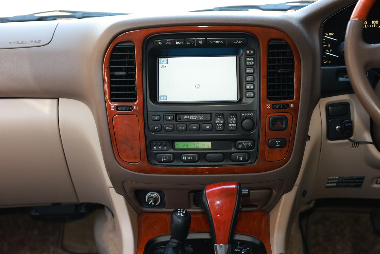 Toyota Land Cruiser  1999