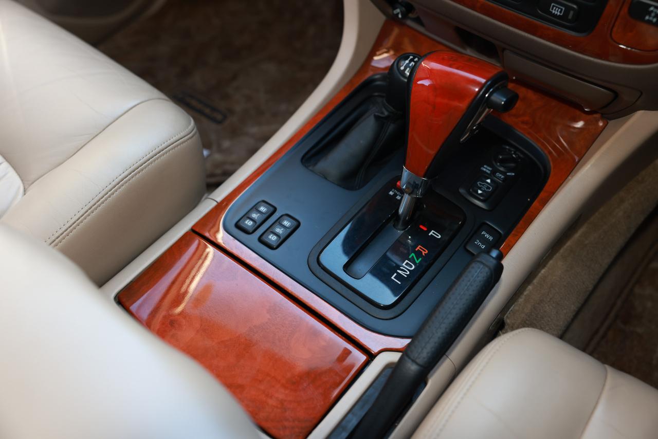 Toyota Land Cruiser  1999