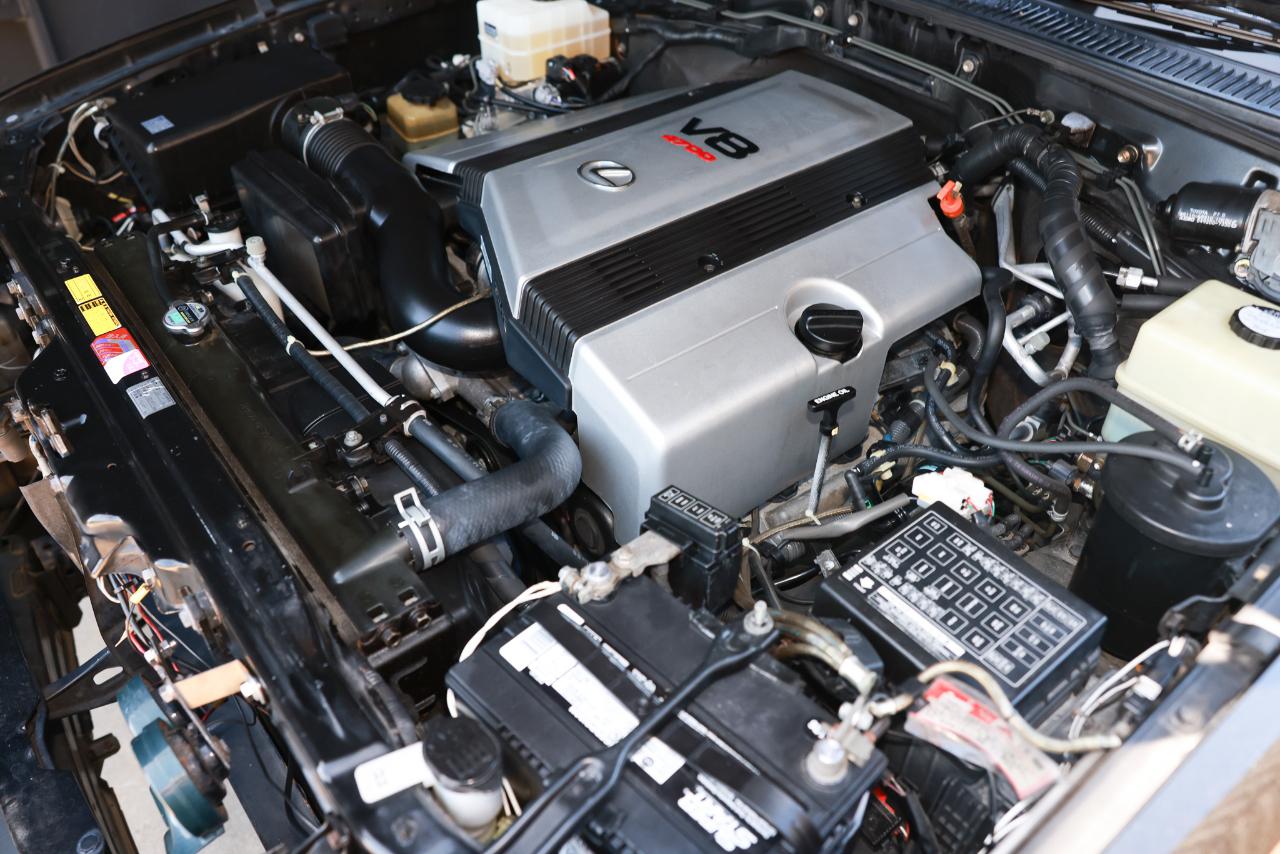 Toyota Land Cruiser  1999