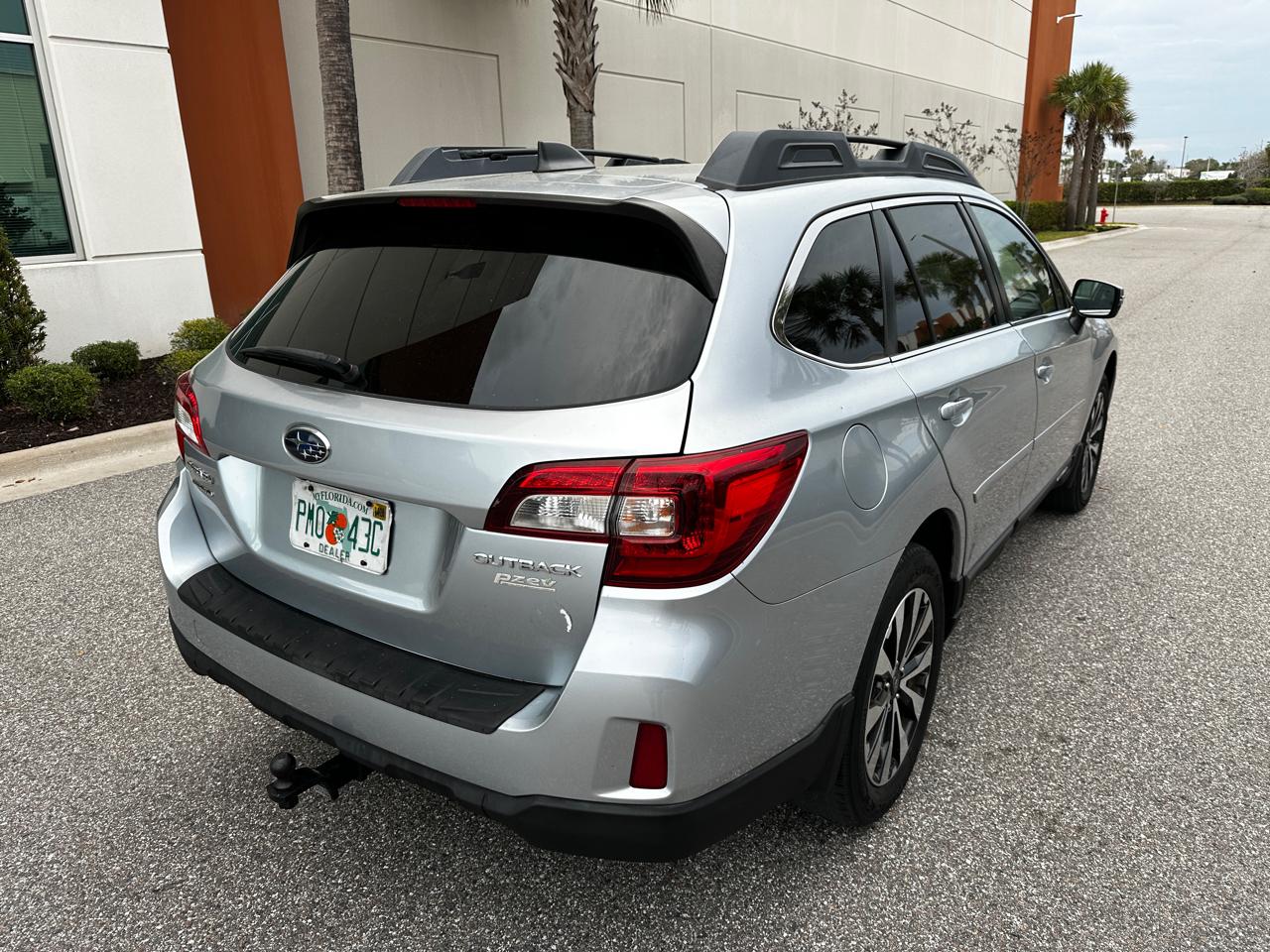 Subaru Outback  2016