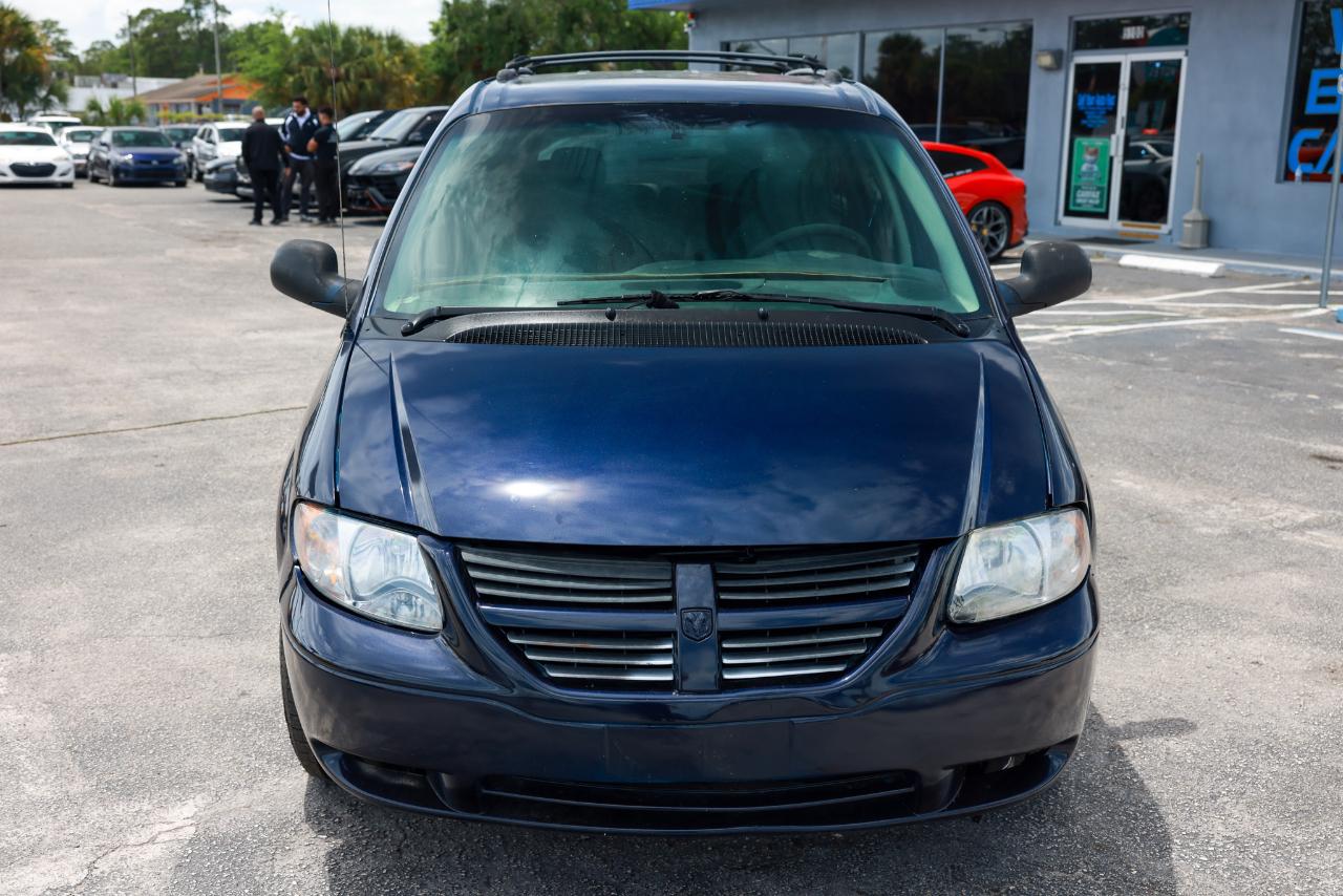 Dodge Caravan  2005