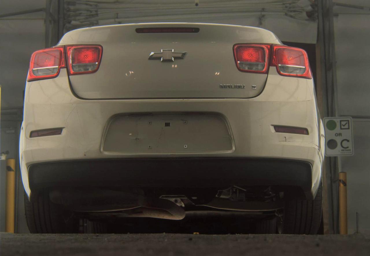 Chevrolet Malibu  2015