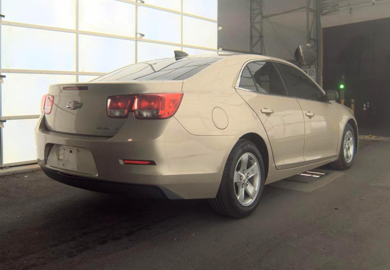 Chevrolet Malibu  2015