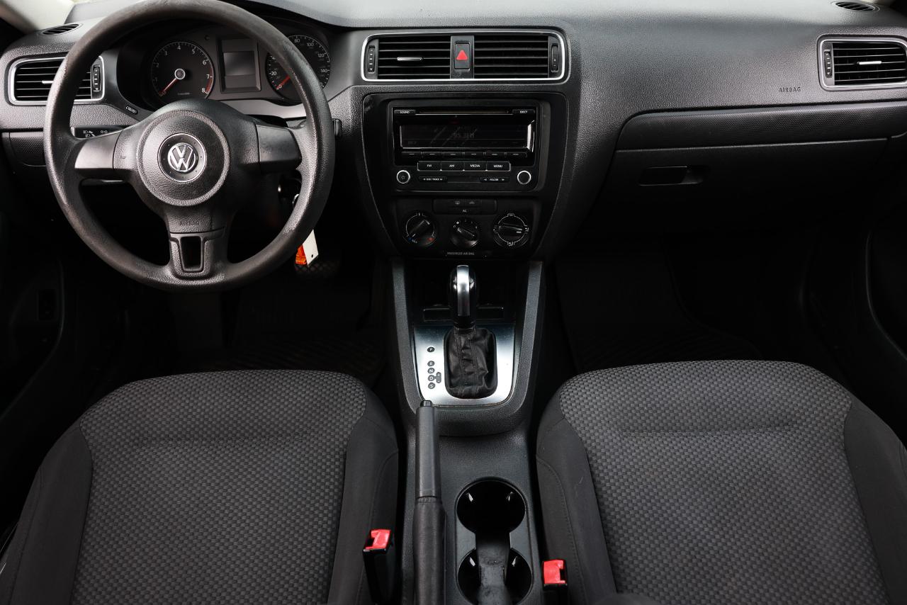 Volkswagen Jetta Sedan  2012
