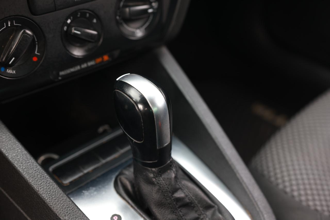 Volkswagen Jetta Sedan  2012