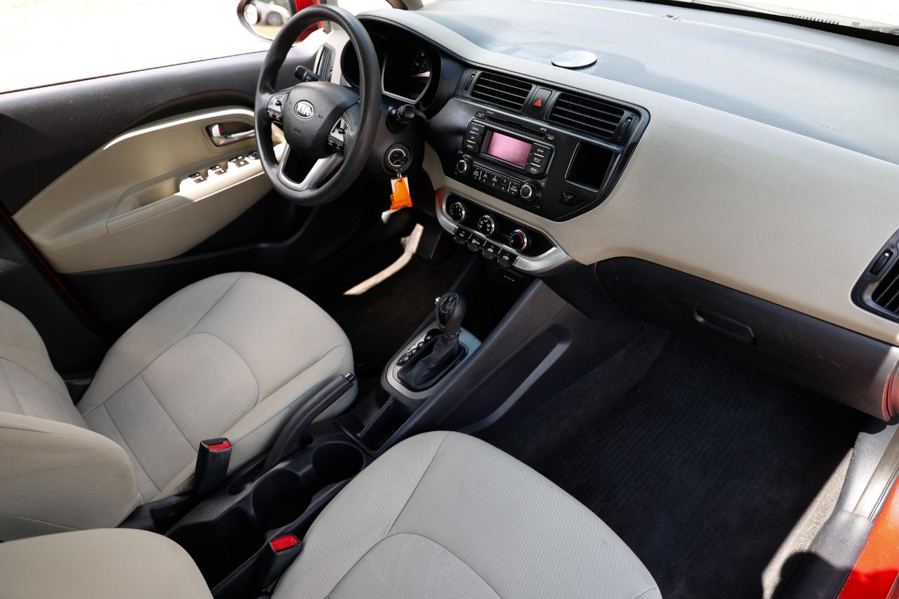 Kia Rio  2013