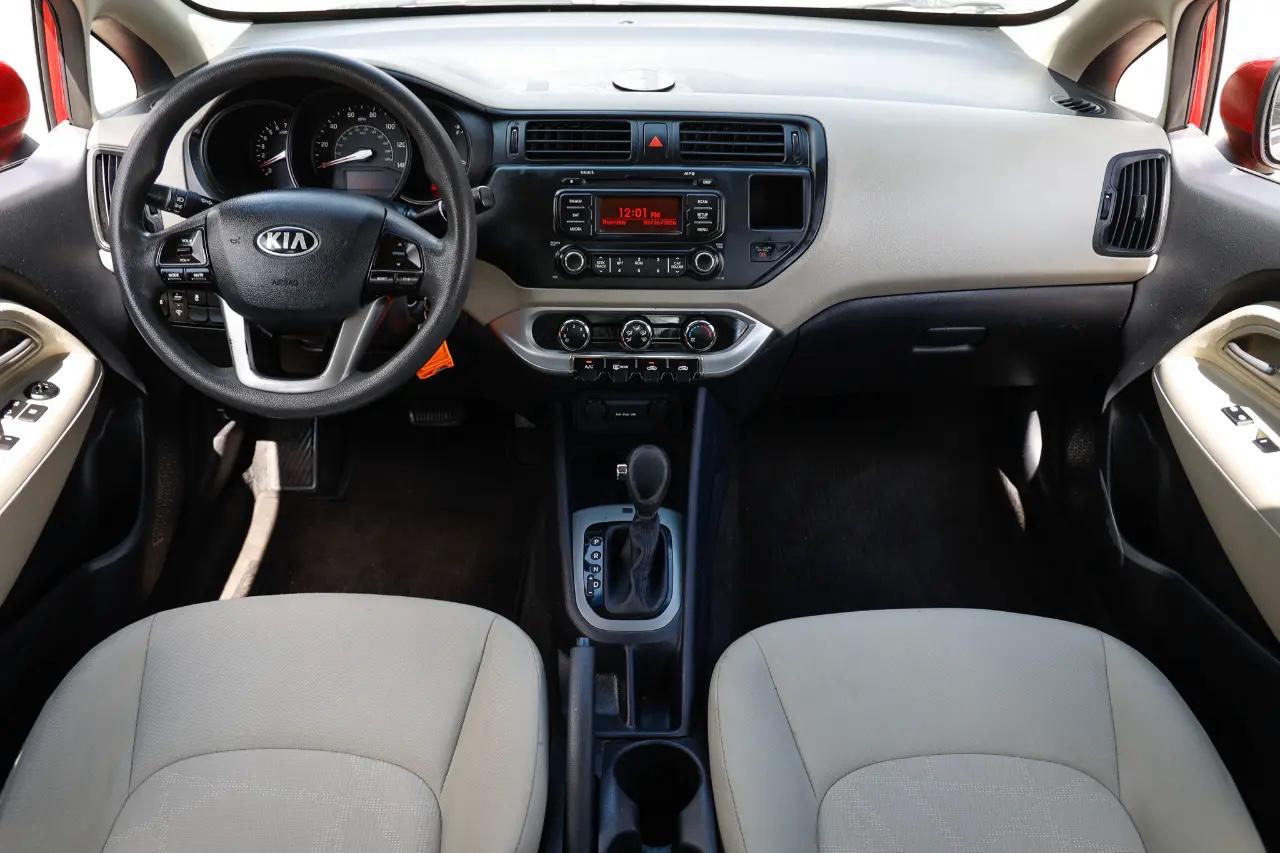 Kia Rio  2013
