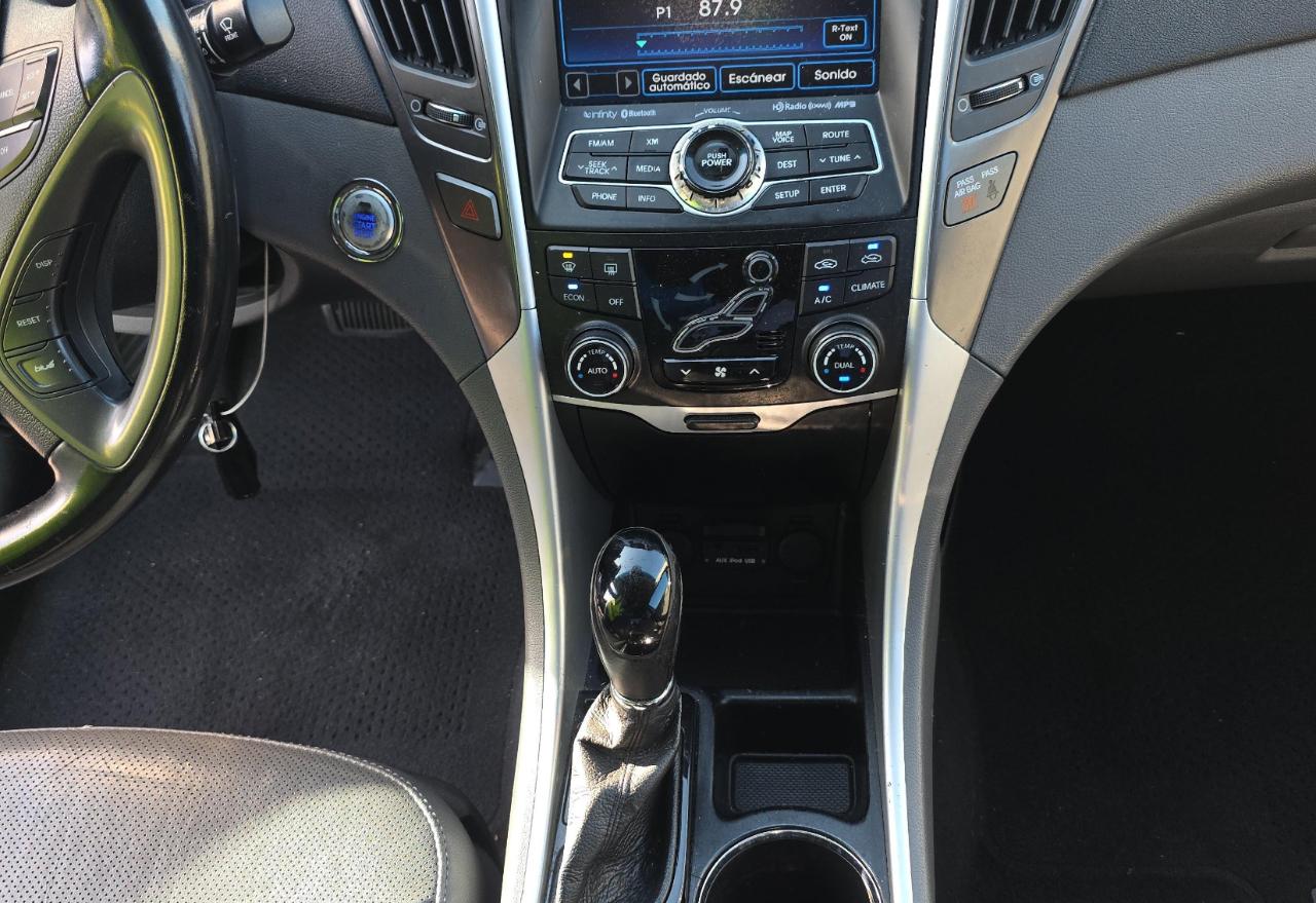 Hyundai Sonata Hybrid  2014