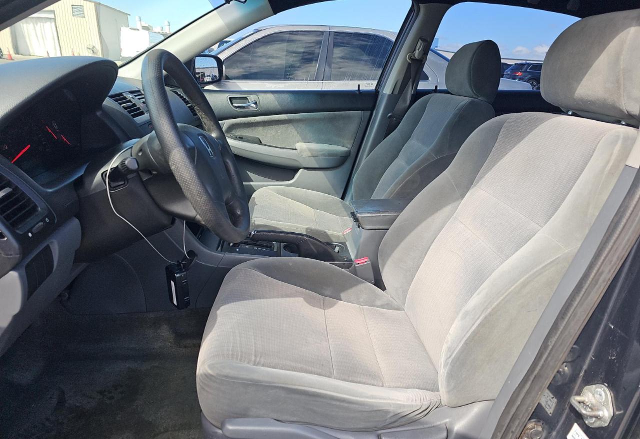 Honda Accord Sdn  2004