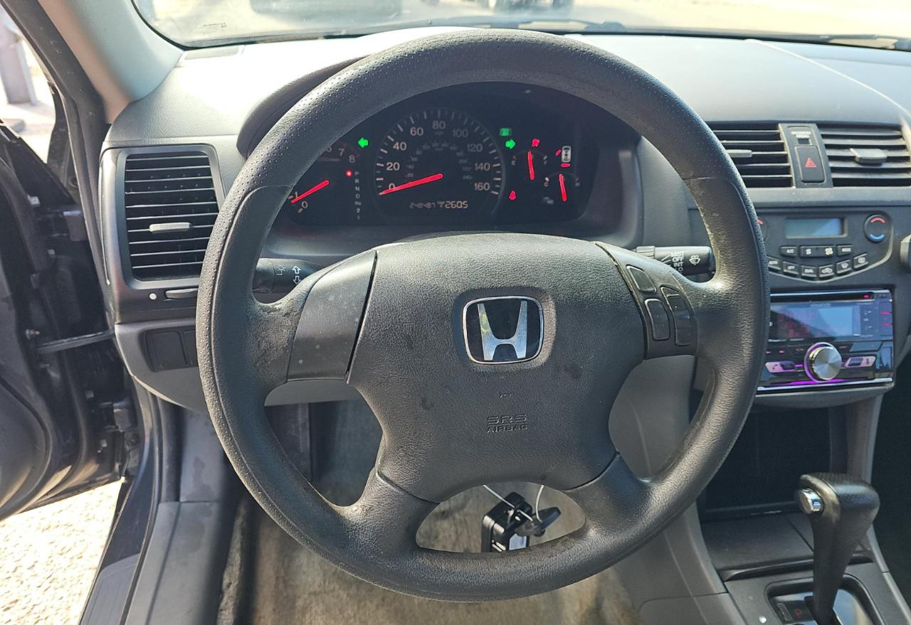 Honda Accord Sdn  2004