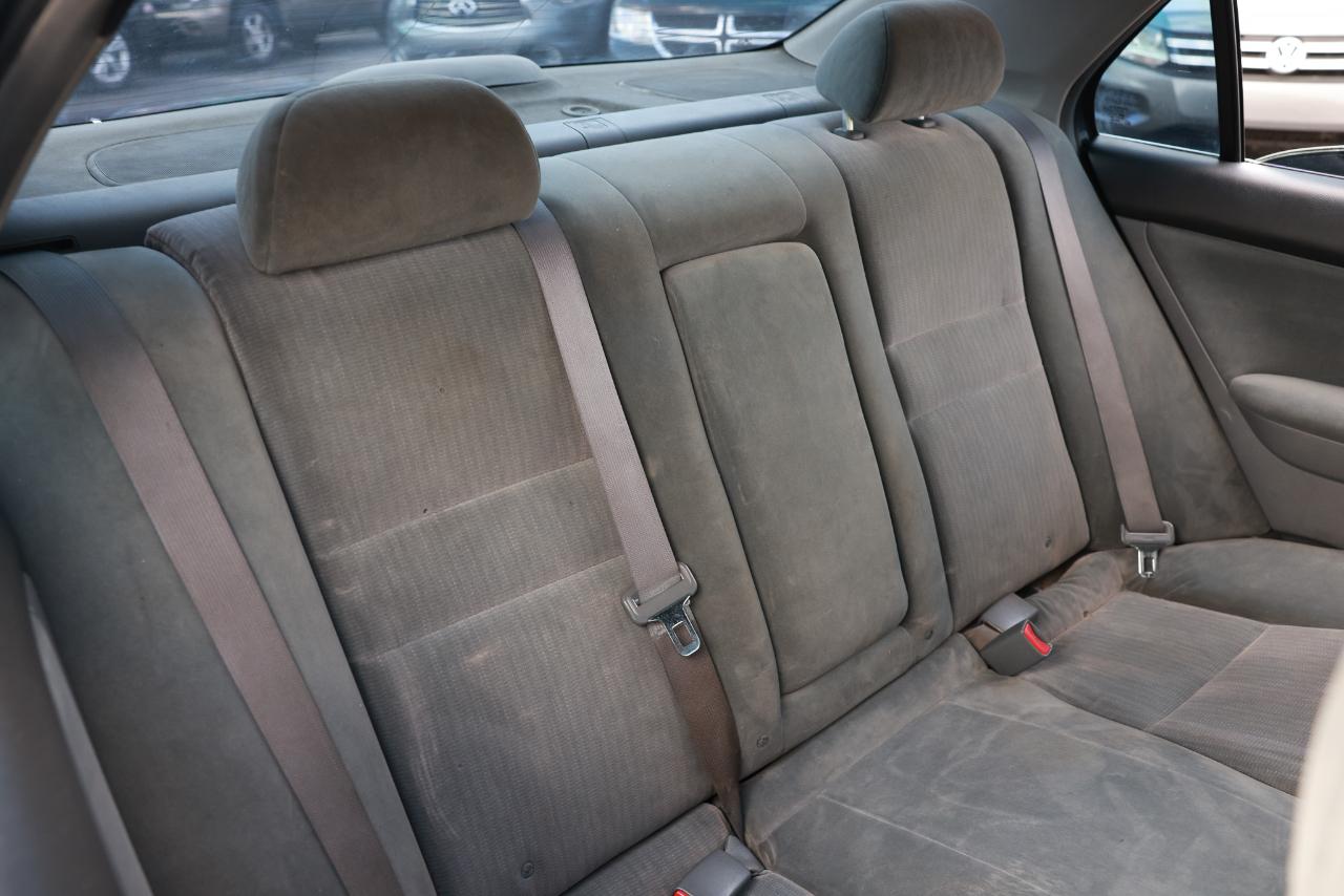 Honda Accord Sdn  2004