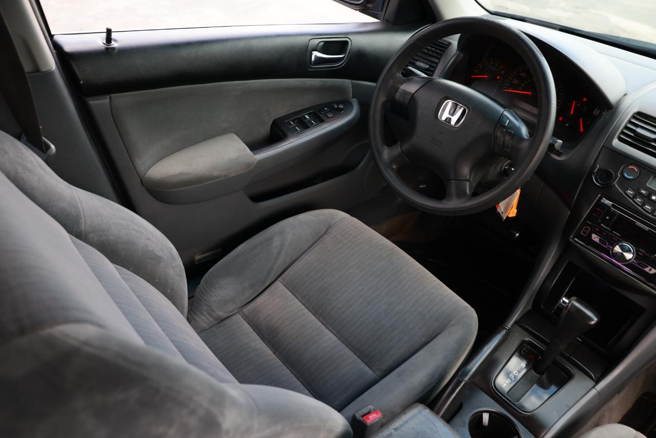 Honda Accord Sdn  2004