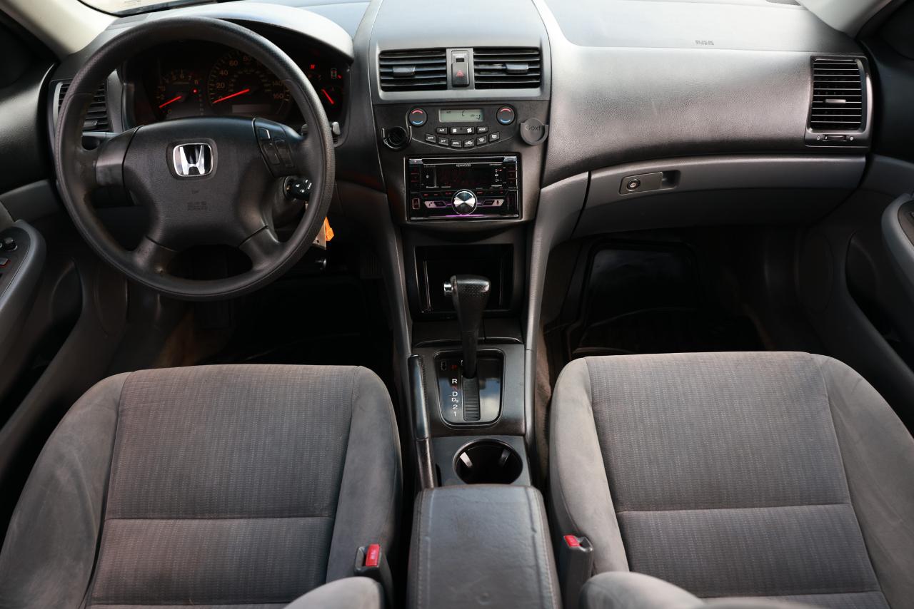 Honda Accord Sdn  2004