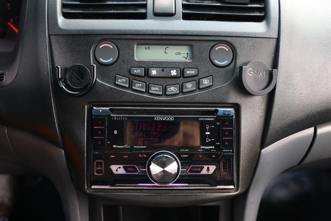 Honda Accord Sdn  2004