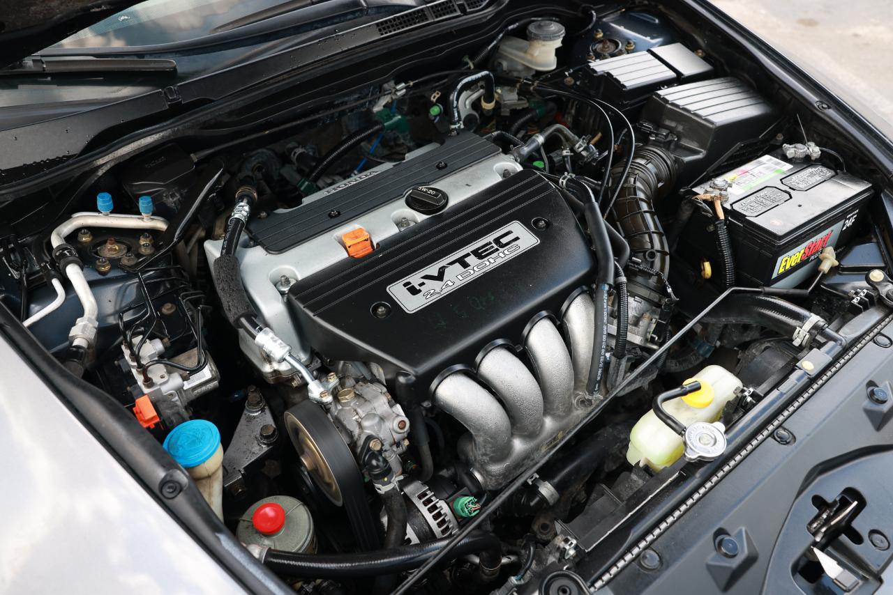 Honda Accord Sdn  2004