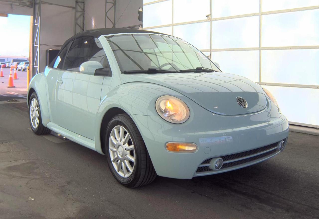 Volkswagen New Beetle  2004