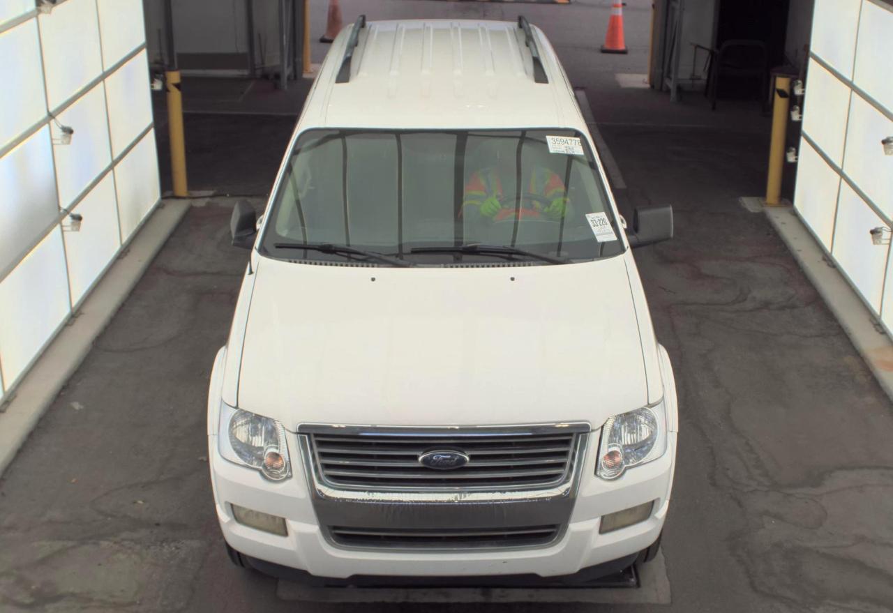 Ford Explorer  2008