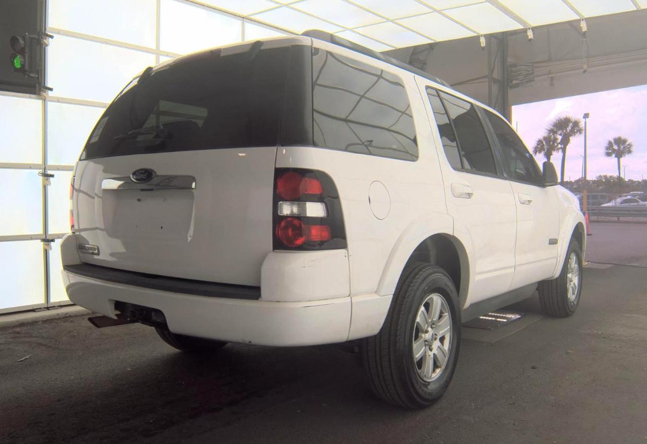Ford Explorer  2008