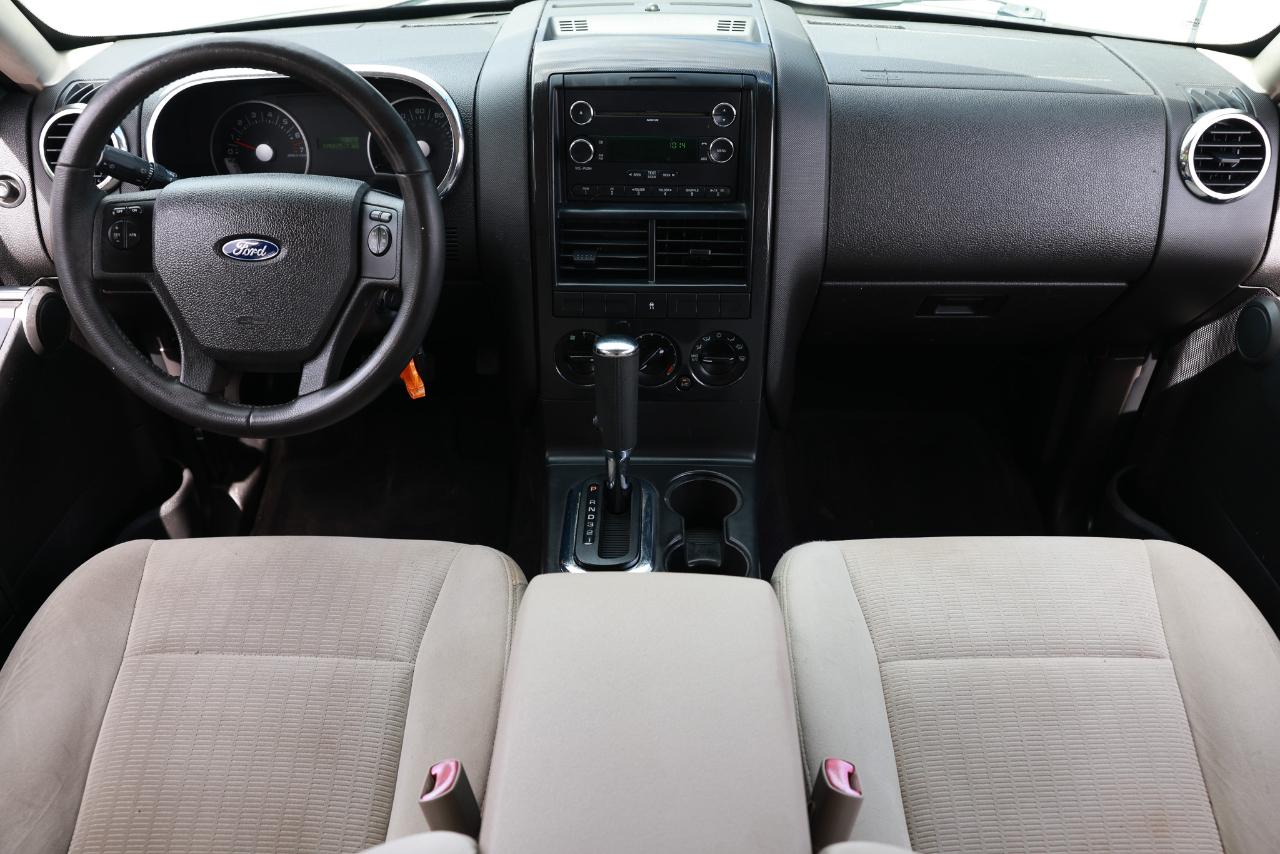 Ford Explorer  2008