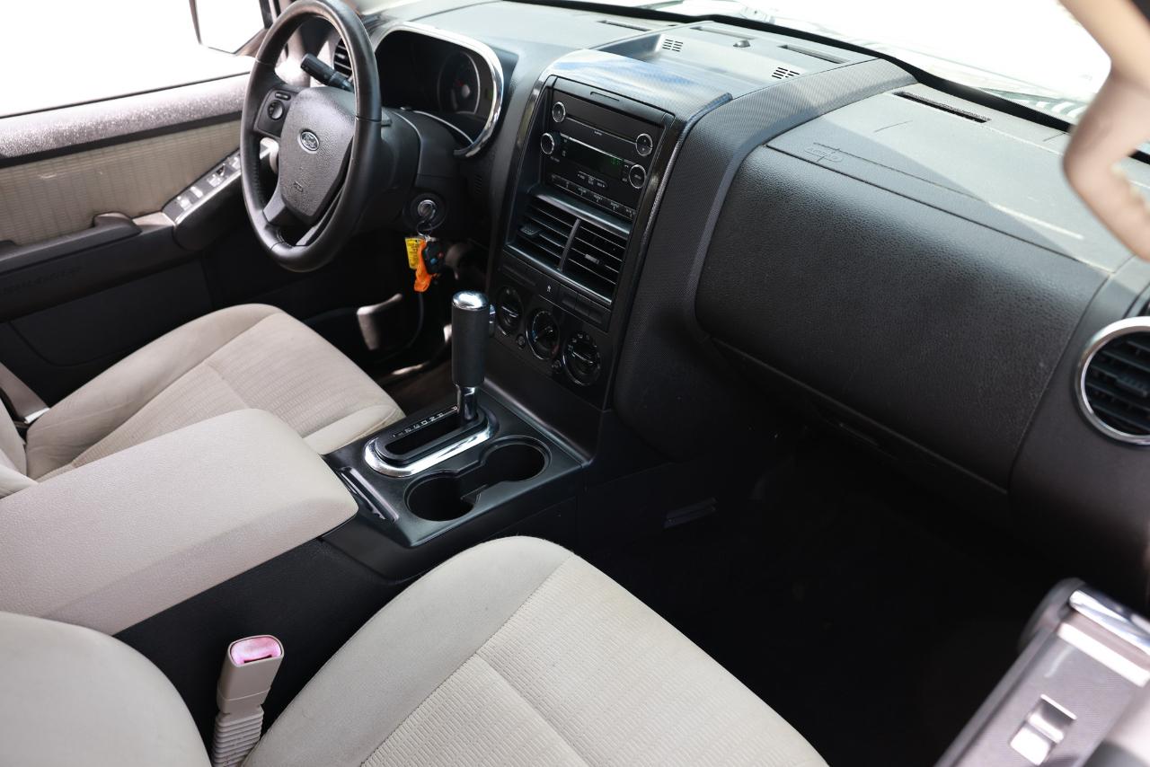 Ford Explorer  2008