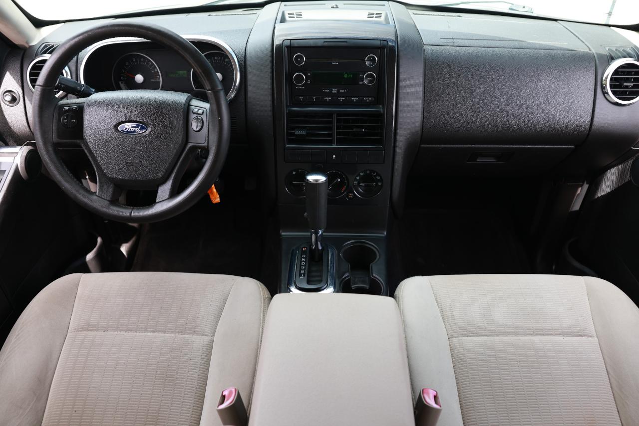 Ford Explorer  2008