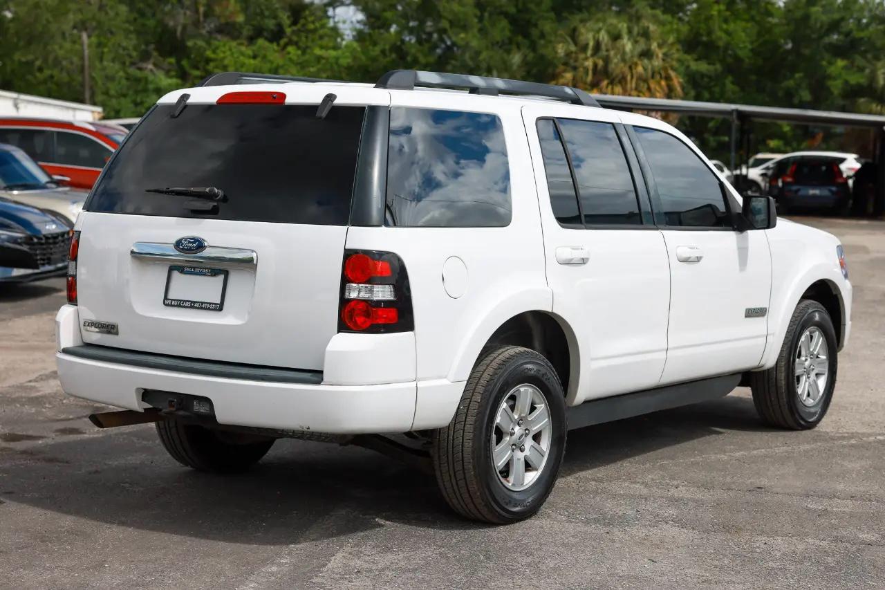 Ford Explorer  2008