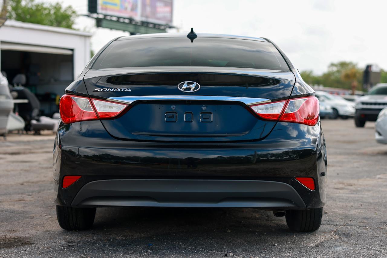 Hyundai Sonata  2014