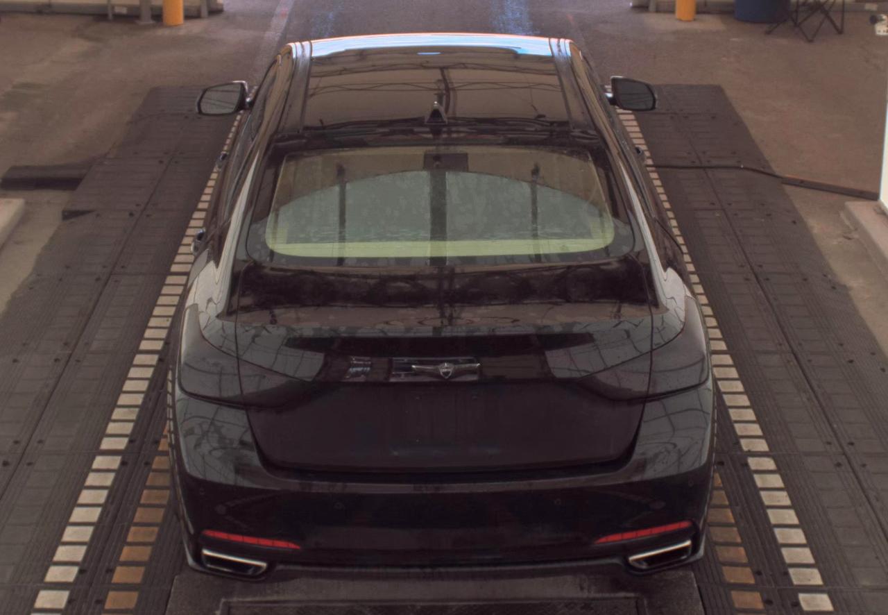 Hyundai Genesis  2015