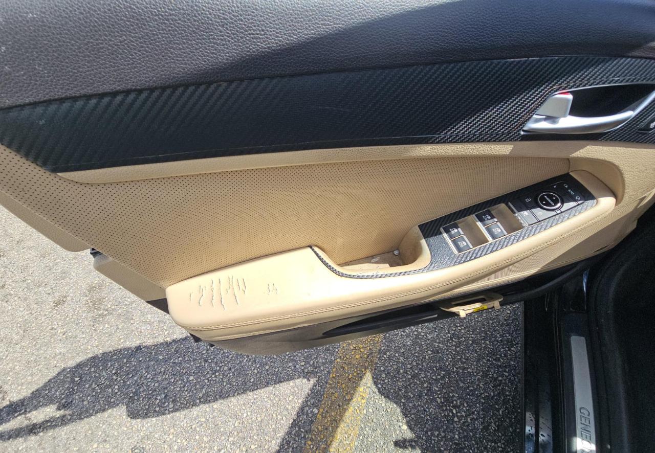 Hyundai Genesis  2015