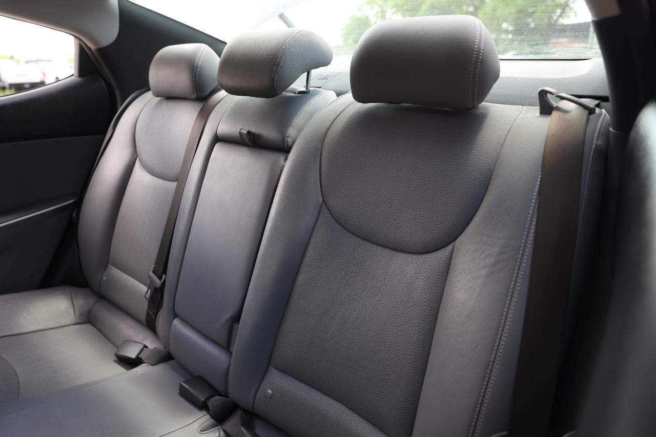 Hyundai Elantra  2013