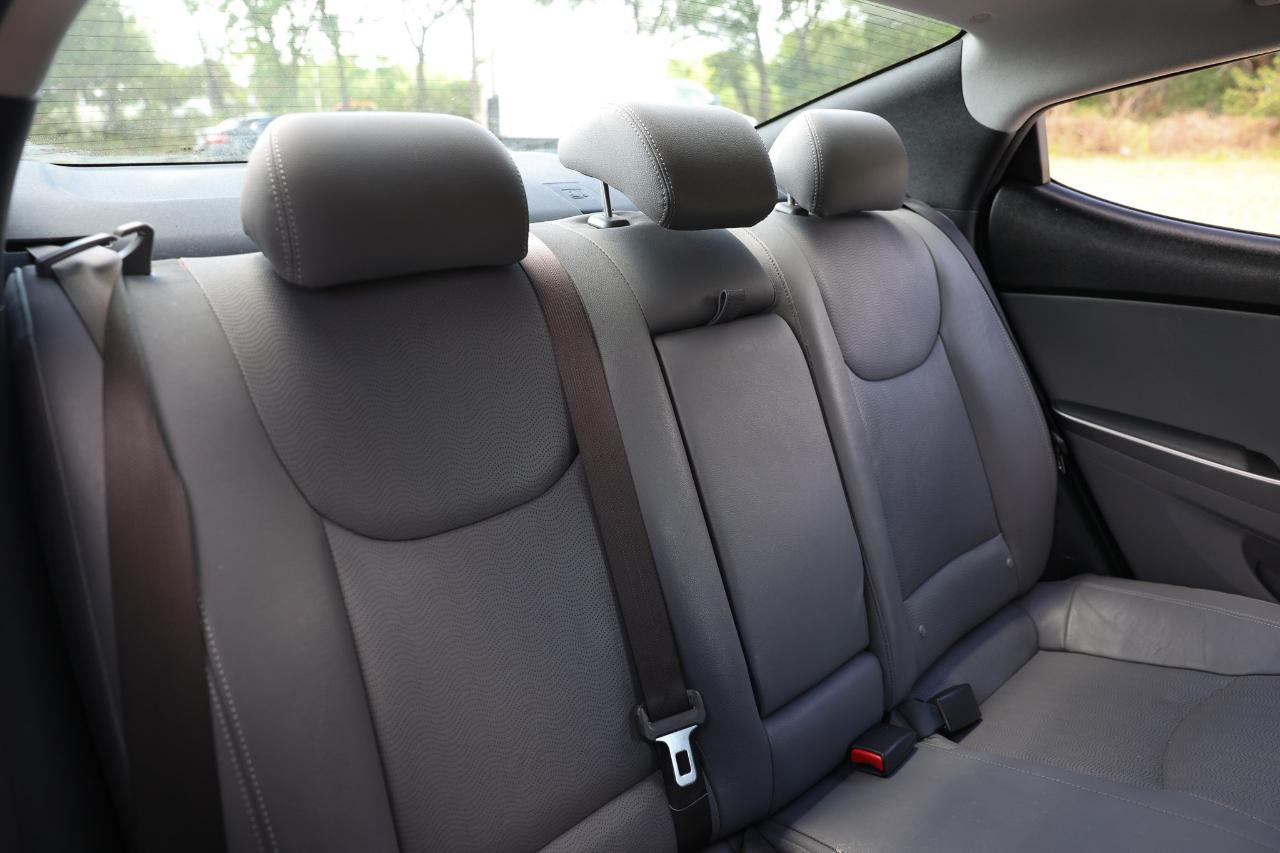 Hyundai Elantra  2013