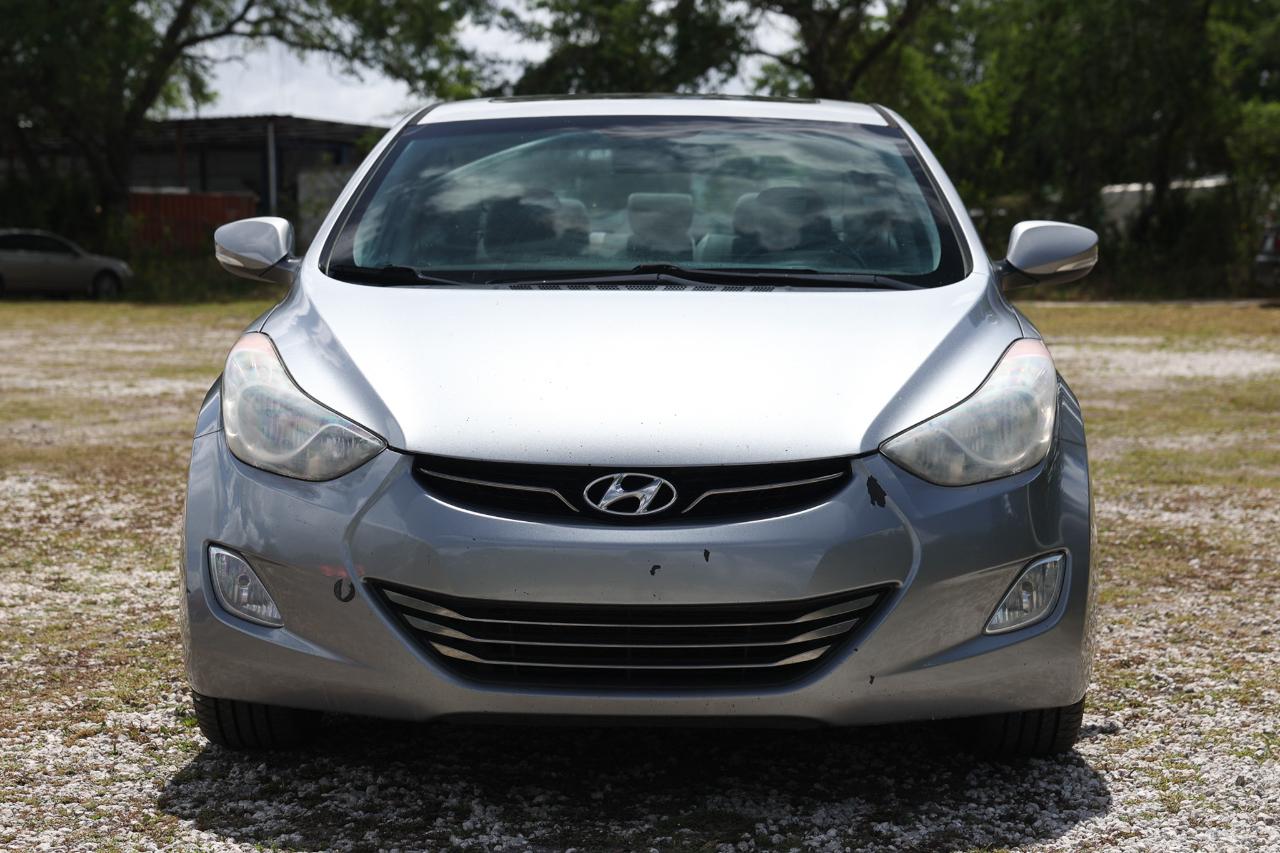 Hyundai Elantra  2013