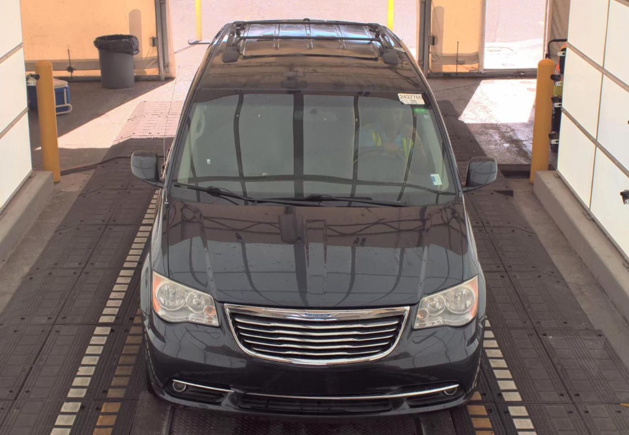 Chrysler Town & Country  2014