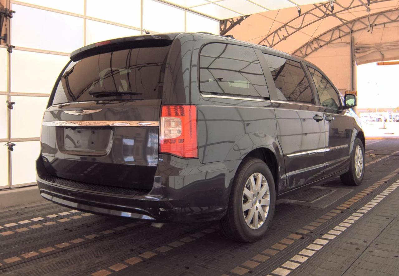 Chrysler Town & Country  2014