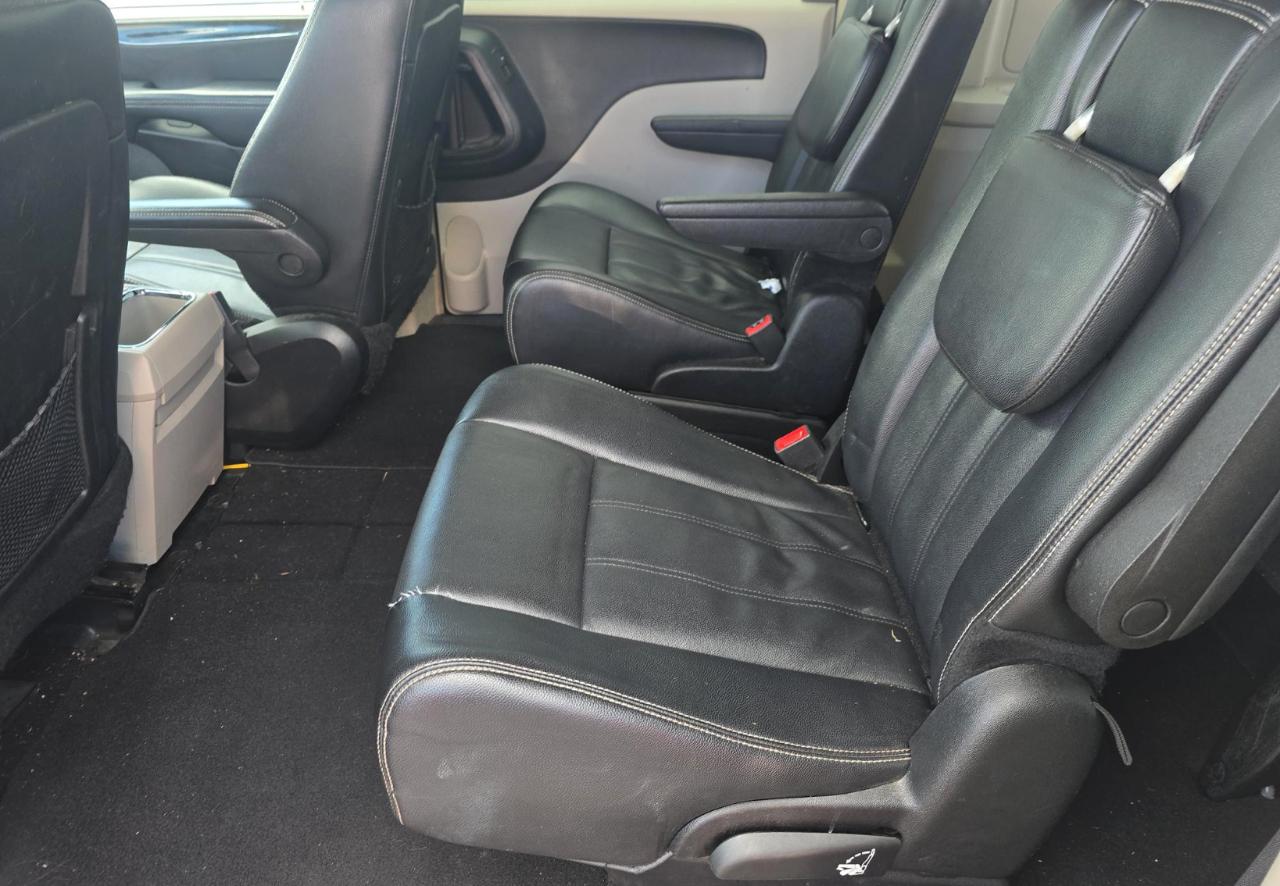 Chrysler Town & Country  2014