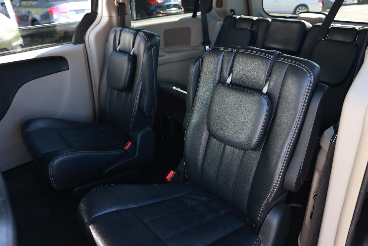 Chrysler Town & Country  2014