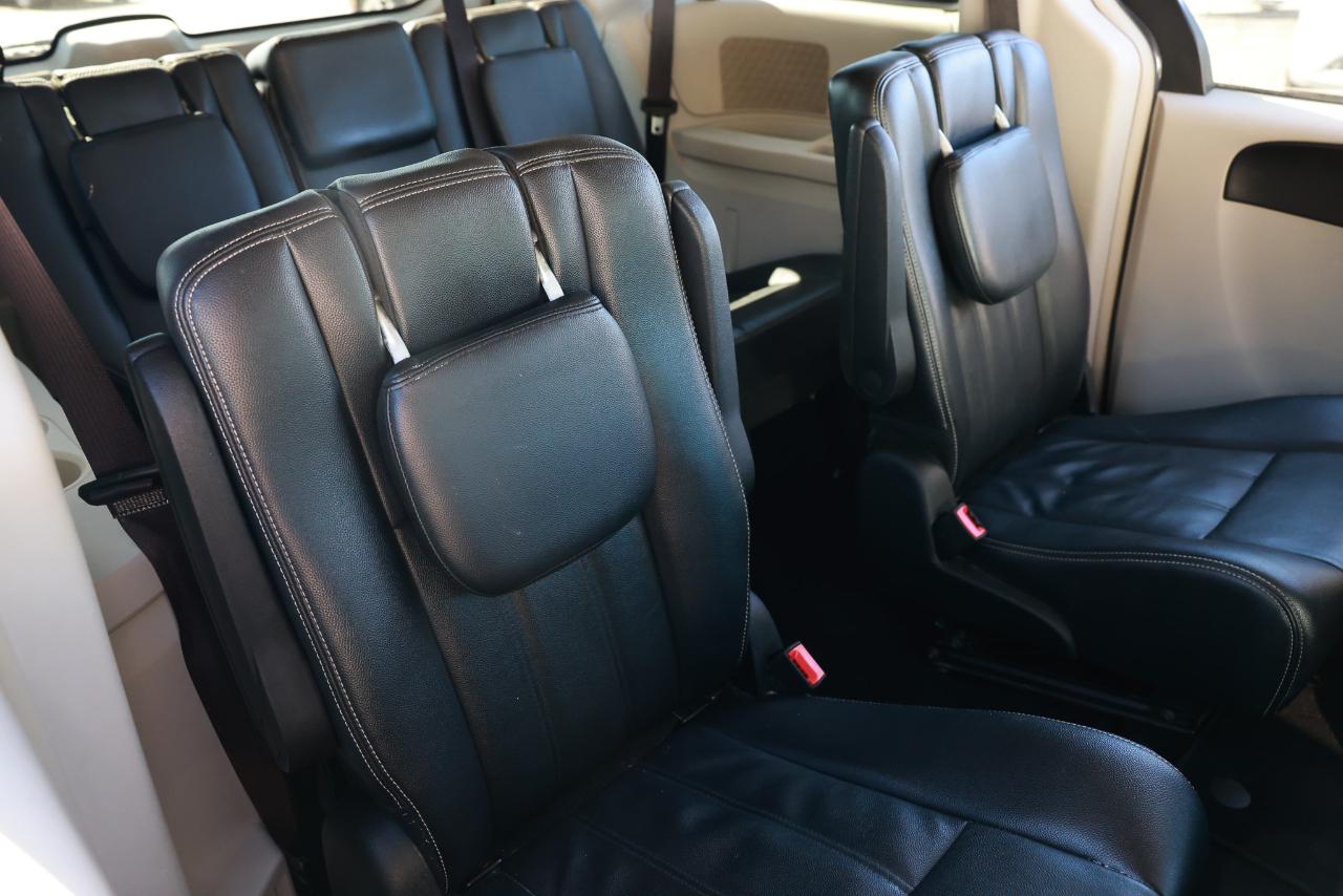 Chrysler Town & Country  2014