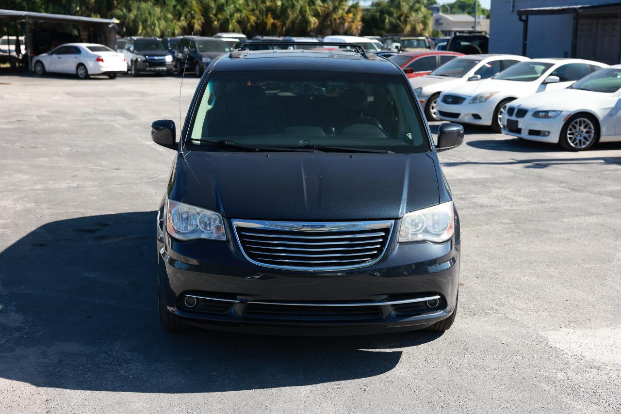 Chrysler Town & Country  2014