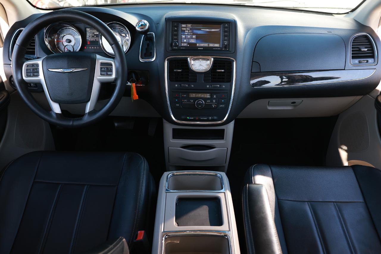 Chrysler Town & Country  2014