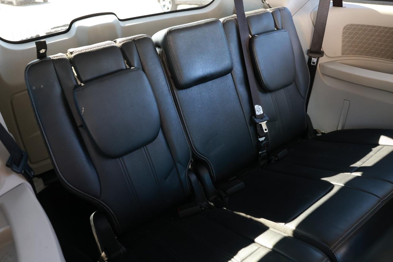 Chrysler Town & Country  2014