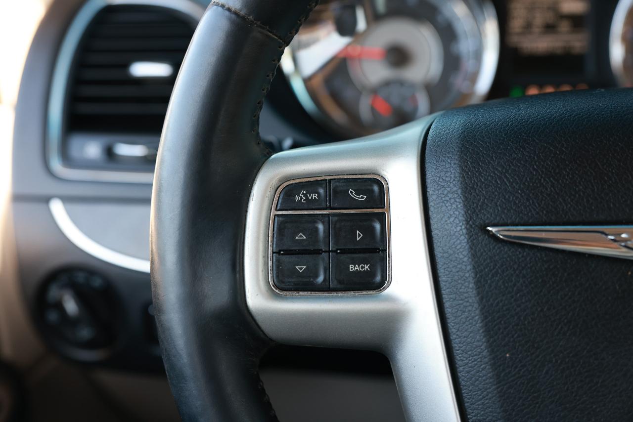 Chrysler Town & Country  2014