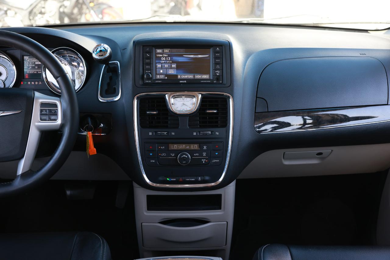 Chrysler Town & Country  2014