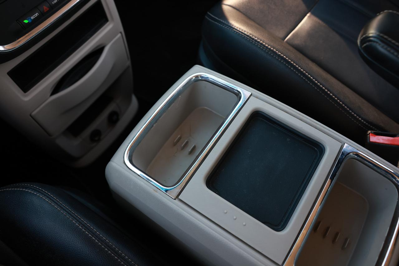 Chrysler Town & Country  2014