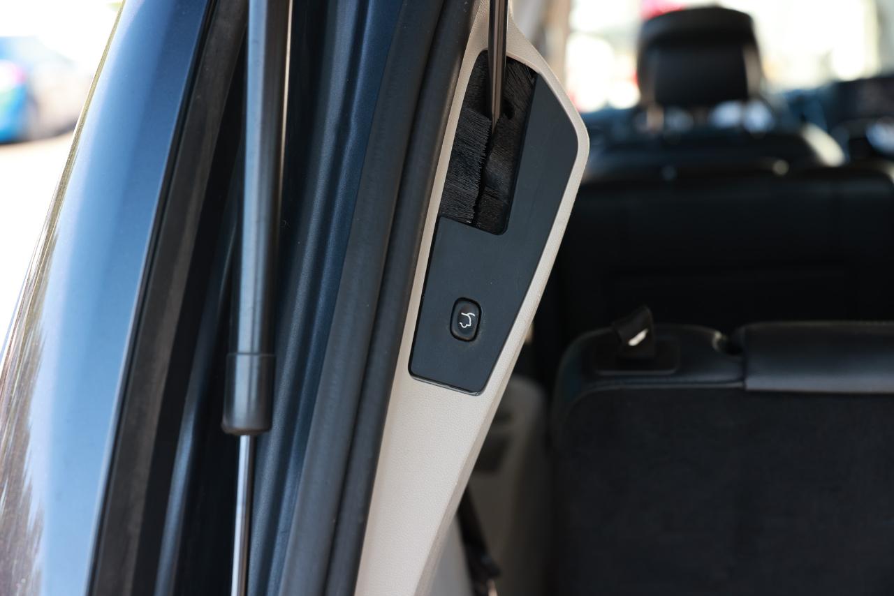 Chrysler Town & Country  2014