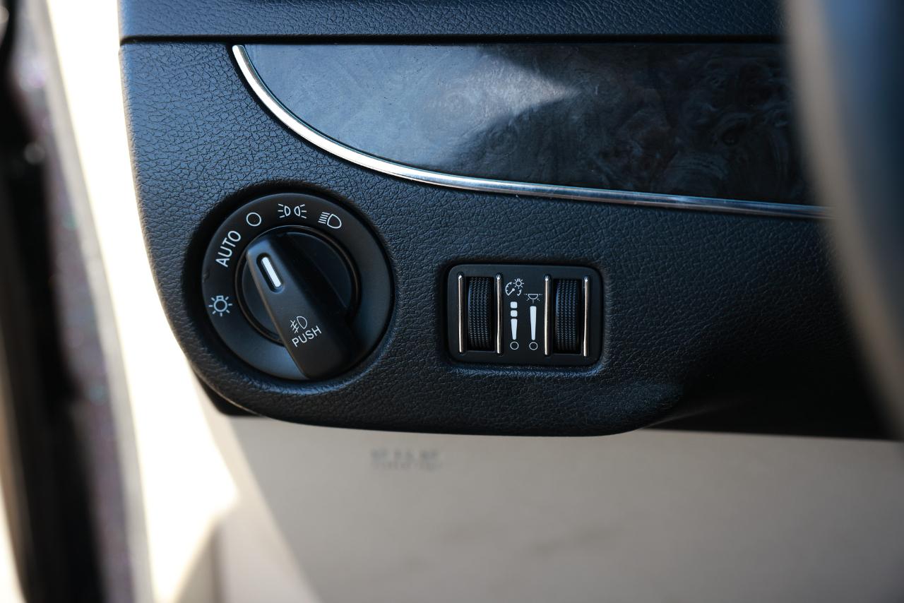 Chrysler Town & Country  2014