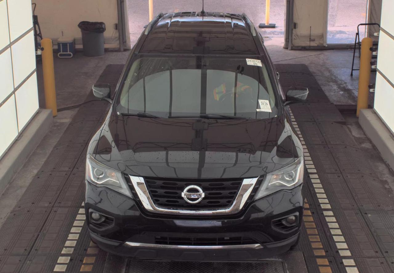 Nissan Pathfinder  2018