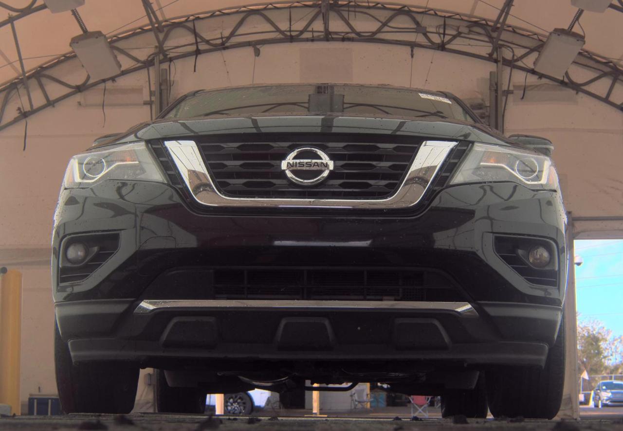 Nissan Pathfinder  2018